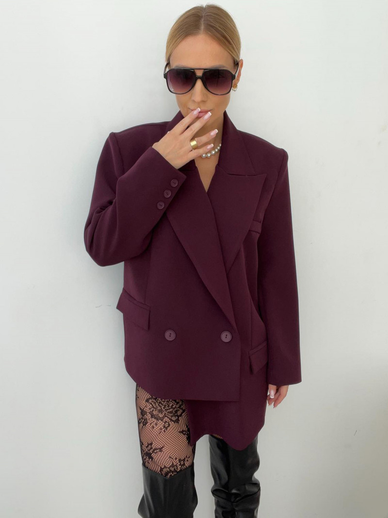 Asymetryczna marynarka oversize...