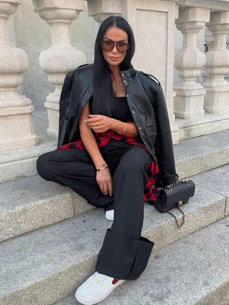 Eleganckie spodnie z zakładką na dole TALLY - czarne