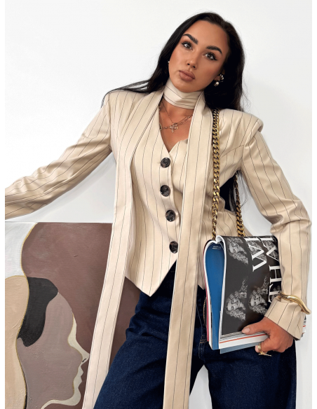 Wiskozowa gorsetowa marynarka z paskiem LEIGHTON - beżowa