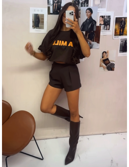 Bawełniana bluzka t-shirt z napisem HALAKI - czekoladowa