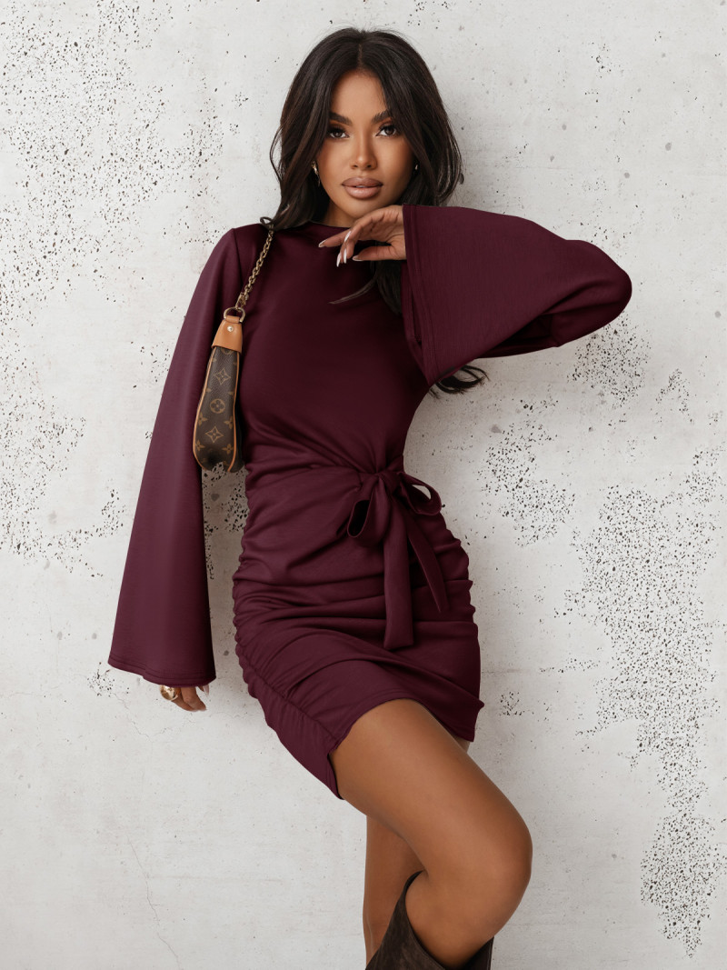 Masełkowa sukienka mini z wiązaniem...