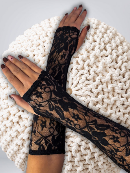 Długie koronkowe rękawiczki...