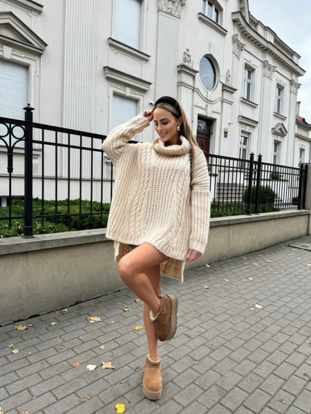 Sweter golf oversize z domieszką wełny DORO - beżowy 2