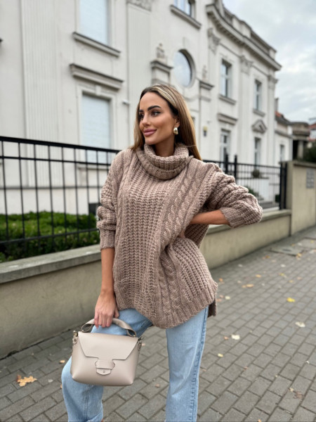 Sweter golf oversize z domieszką wełny DORO - cappuccino