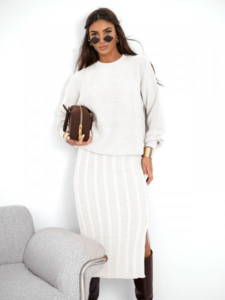 Komplet dzianinowy ze spódnicą XANTI - biały