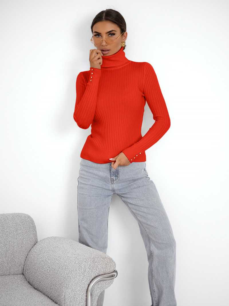 Prążkowany sweter golf z wiskozą...