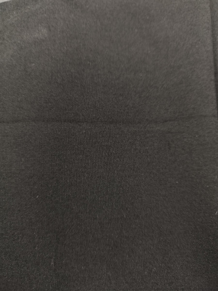 WP dopasowane legginsy z pęknięciem na nogawce - czarne 2