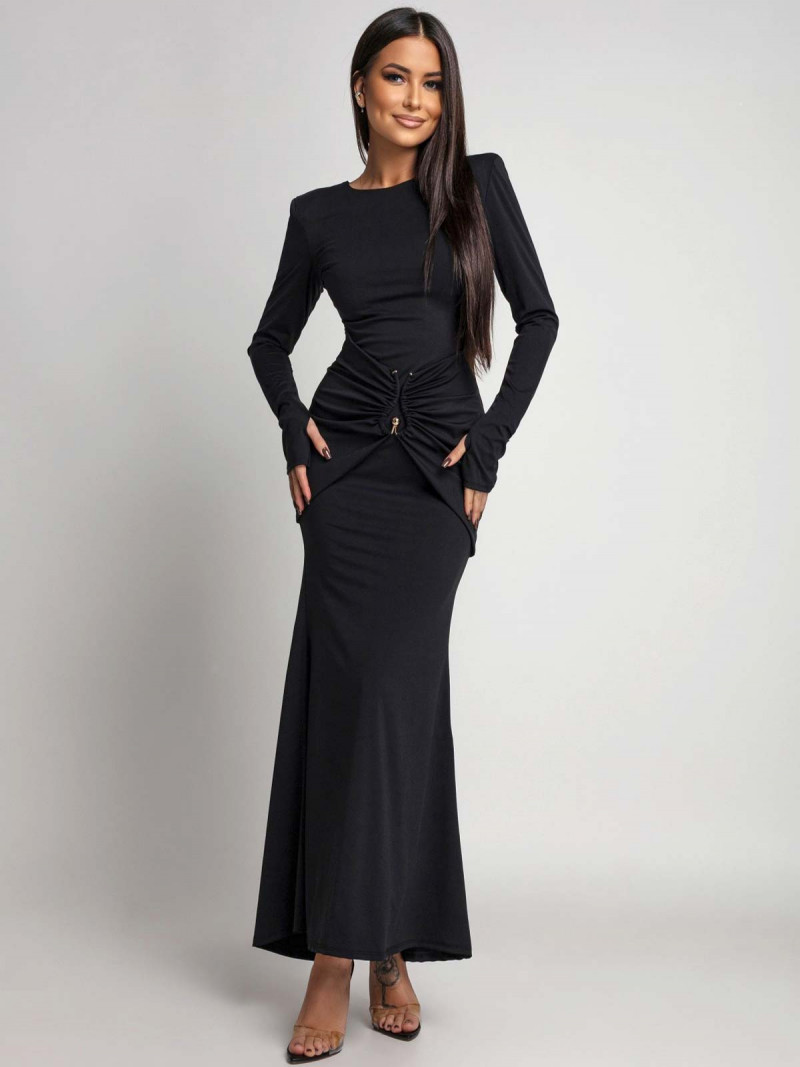 Maxi sukienka z odkrytymi plecami...