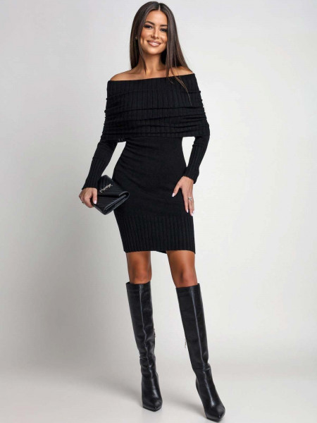 Dzianinowa sukienka z odkrytymi ramionami SOLI - czarna