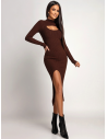 Prążkowana sukienka z wycięciem na dekolcie ARIE - czekoladowa
