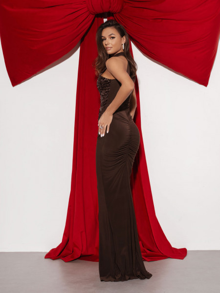 Maxi sukienka z cekinami MARCIA - czekoladowa