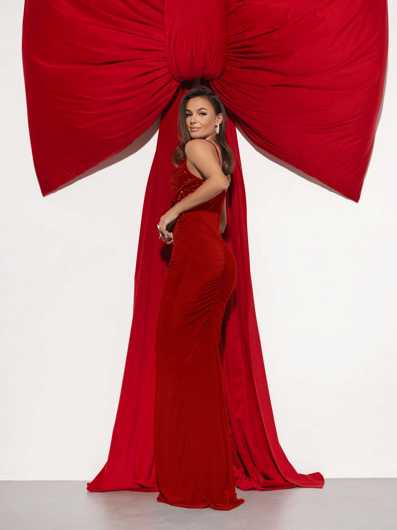 Sukienka maxi z cekinami LAURELLA - czerwona