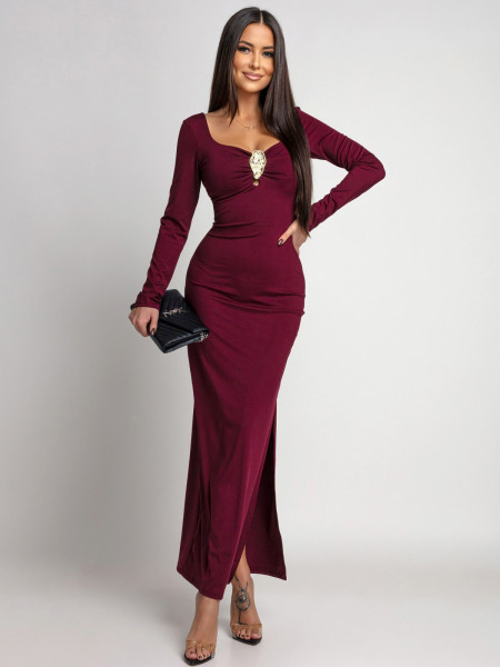 Elegancka sukienka maxi z ozdobną klamrą KATIA - bordowa 2