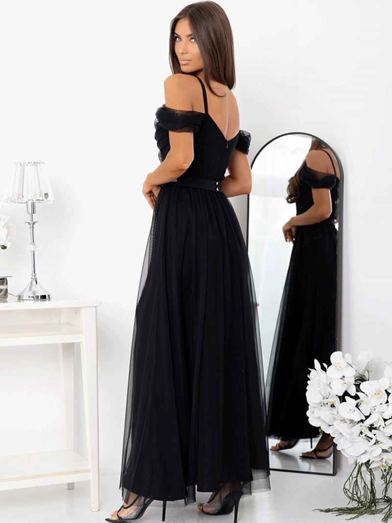 Tiulowa sukienka maxi na ramiączkach...