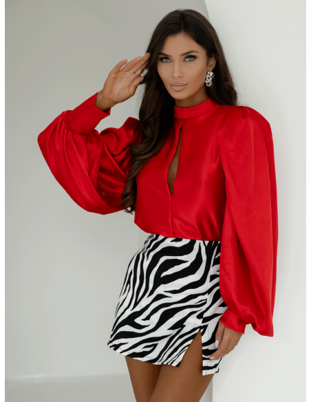 WP Satynowa bluzka z bufiastymi rękawami - czerwona