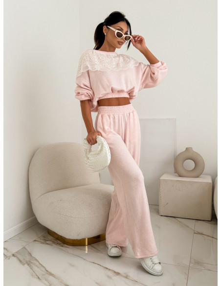 Komplet dzianinowy z szerokimi spodniami IMARA - pudrowy róż