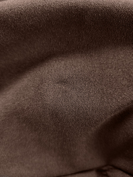 WP Marszczona sukienka z ozdobnym kwiatem - czekoladowa 2