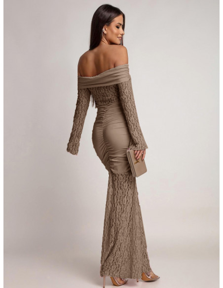 Sukienka maxi z odkrytymi ramionami SANTORIA - mocha mousse