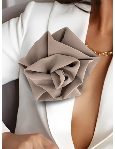 Broszka przypinana róża materiałowa - mocha mousse