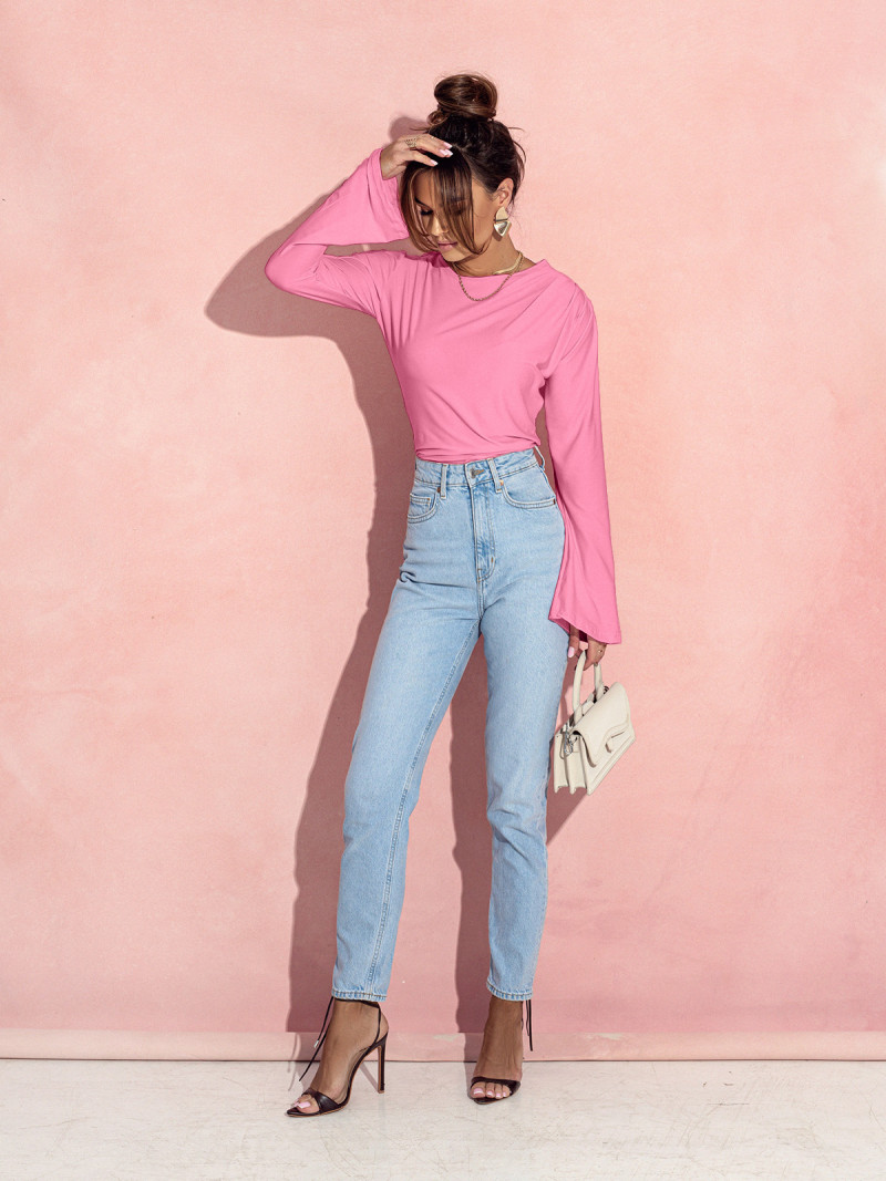 Dopasowana bluzka z szerokim rękawem MEI - pudrowy róż