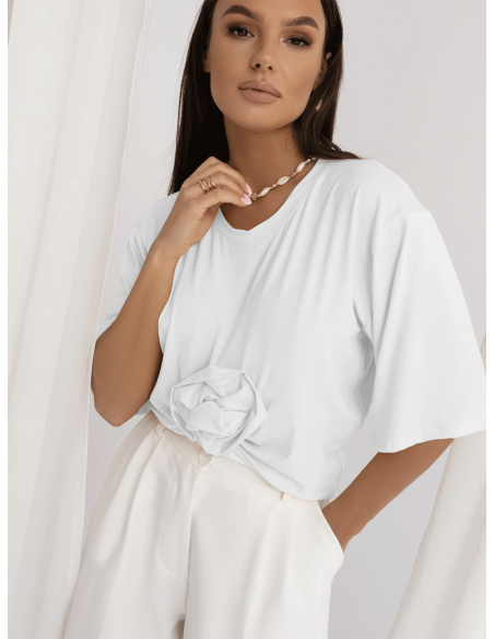 Wiskozowy t-shirt z ozdobną różą CRESSIDA - biały