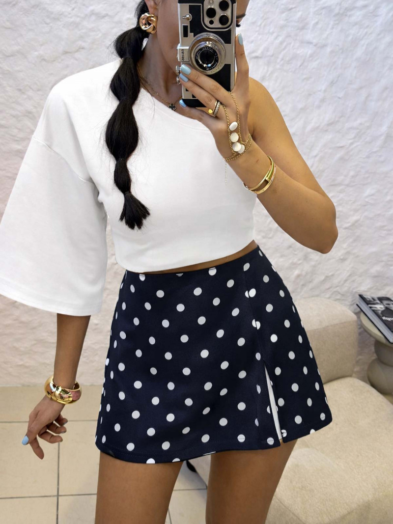 Eleganckie spódnico-spodenki w grochy SOLLY - granatowe