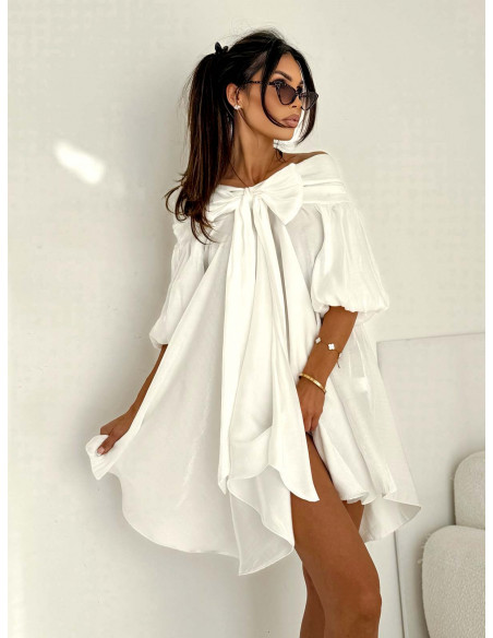 Rozkloszowana sukienka mini z wiskozy ENZI - biała