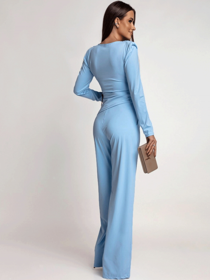 Kobiecy komplet z szerokimi spodniami...