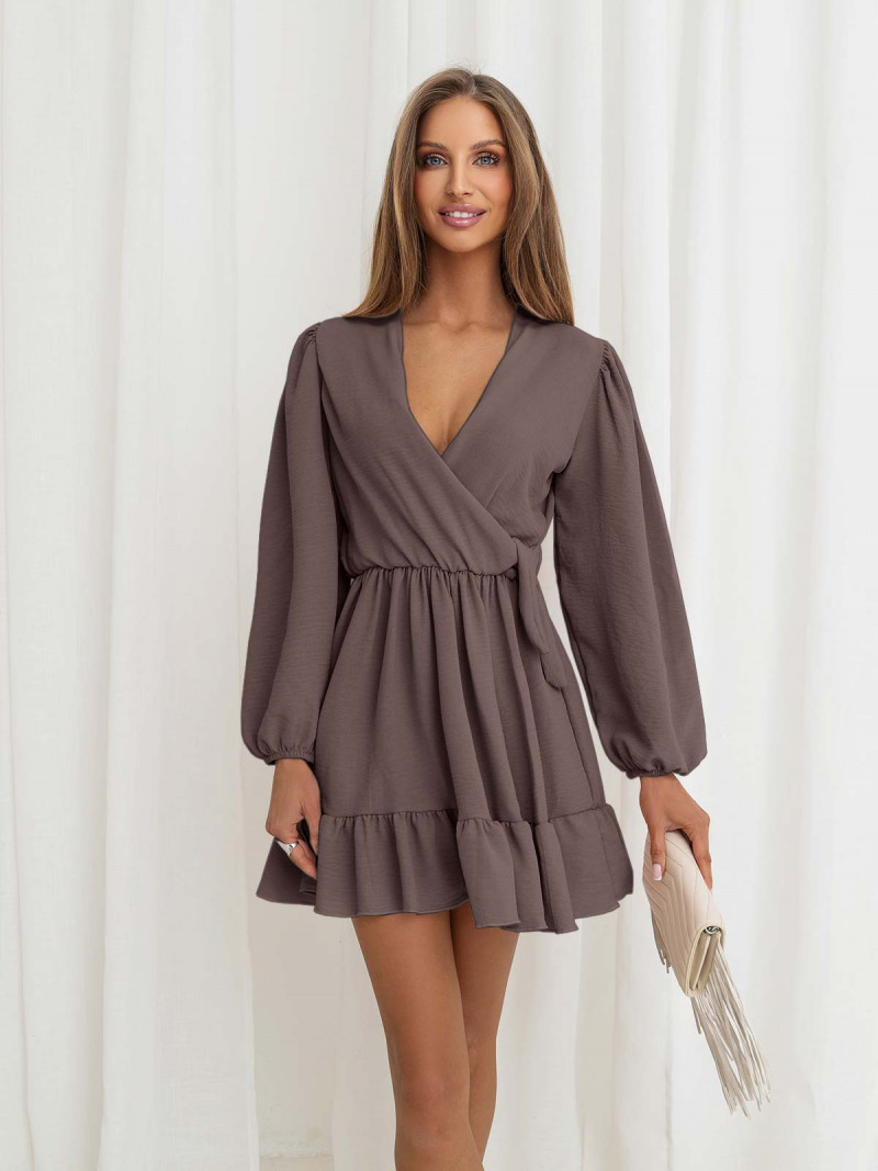 Rozkloszowana sukienka z falbanką - KALIFORNIA - mocha mousse