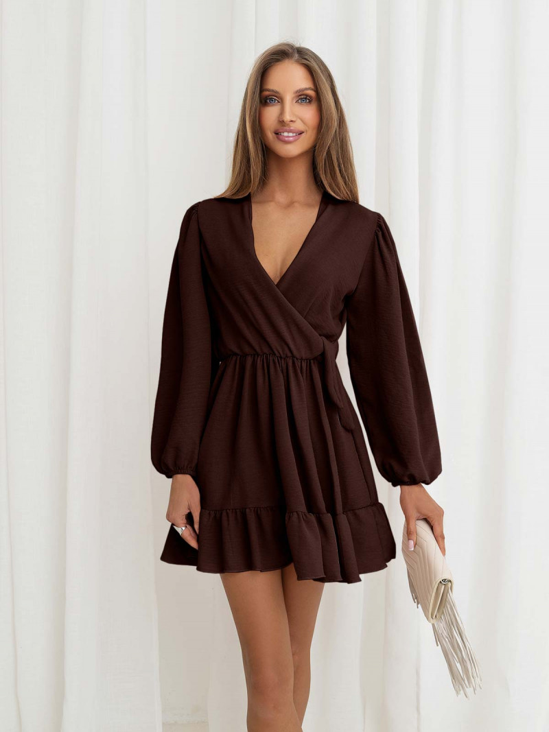 Rozkloszowana sukienka z falbanką -...