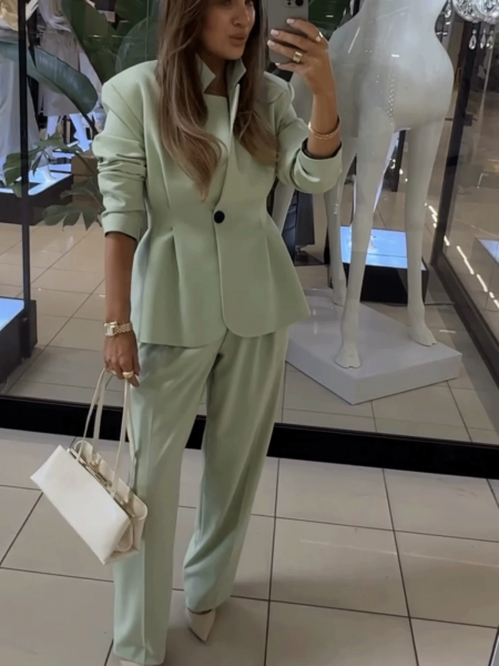 Eleganckie spodnie z zakładkami STACI - matcha