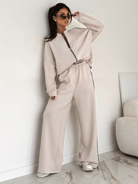 Komplet dresowy z szerokimi...