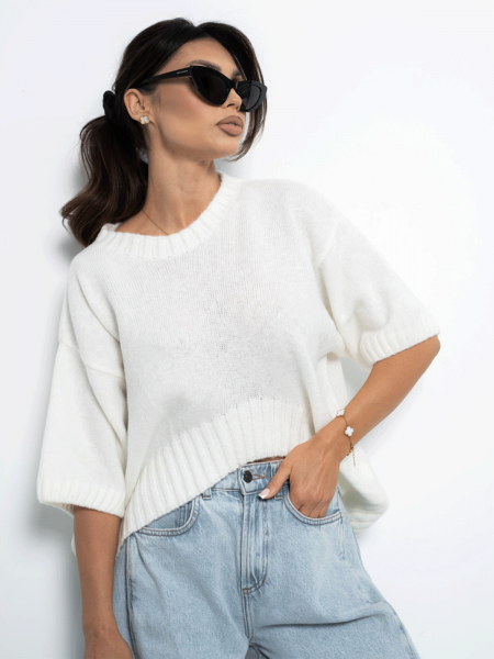 Modny sweter z krótkim rękawem LEANNA - biały