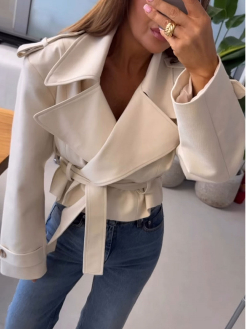 Bawełniany płaszcz trencz z paskiem HANTER - cloud dancer