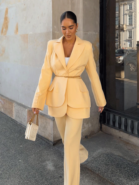 Długa taliowana marynarka ATALIA - mango