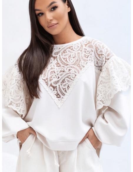 Stylowa bluza z wiskozy z koronką SYBIL - beżowa