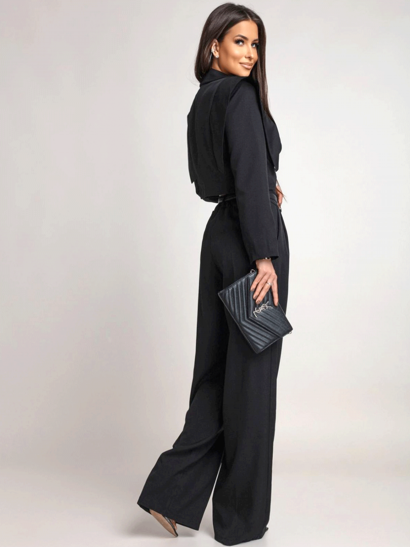 Stylowy garnitur z szerokimi...