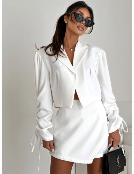 Komplet marynarka i spódnico-spodenki ANTHEA - biały