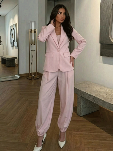 Elegancki komplet marynarka i spodnie VIVIENNE - pudrowy róż