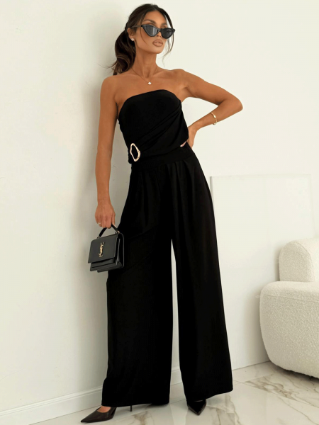 Wiskozowy kombinezon z odkrytymi ramionami RHIAN - czarny