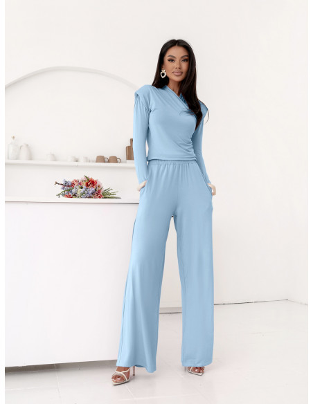 Wiskozowy komplet przekładana bluzka i spodnie LAO - błękitny