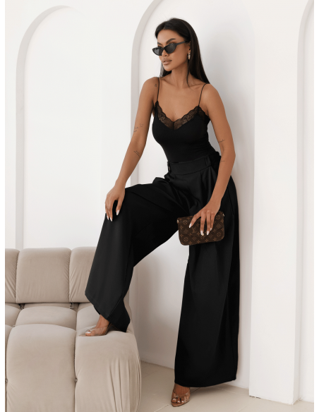 Stylowe szerokie spodnie z zakładkami MOTOKO - czarne