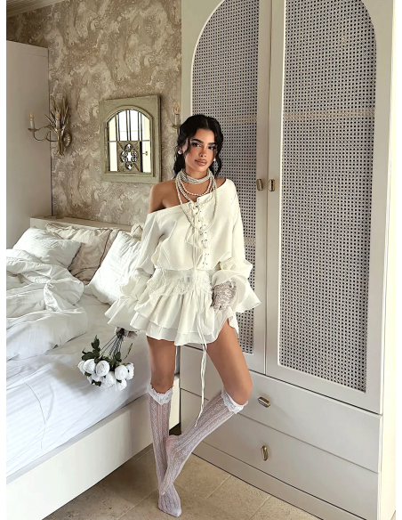 Sukienka mini z wiązanym dekoltem ELZARA - biała