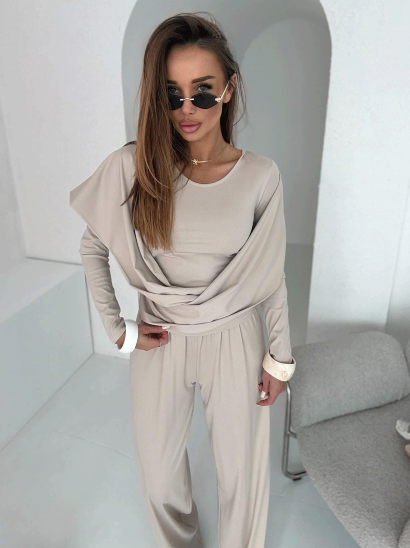Stylowy wiskozowy komplet z szerokimi spodniami - jasny beż