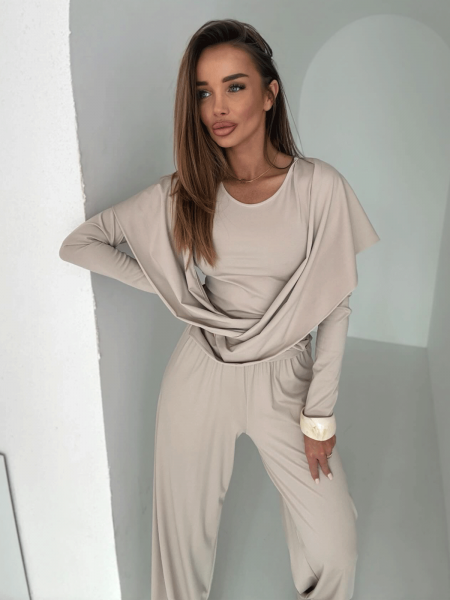 Stylowy wiskozowy komplet z szerokimi spodniami - jasny beż 2