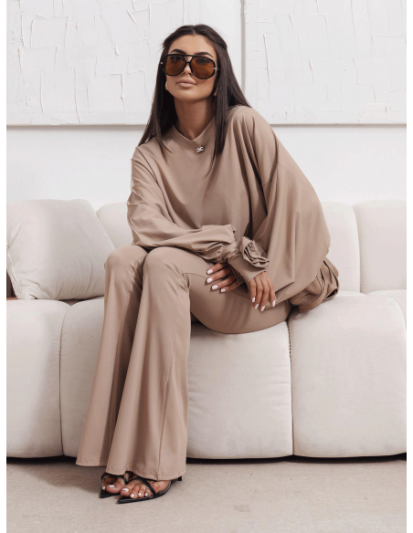 Stylowa bluza oversize ze ściągaczem LURENA - cappuccino