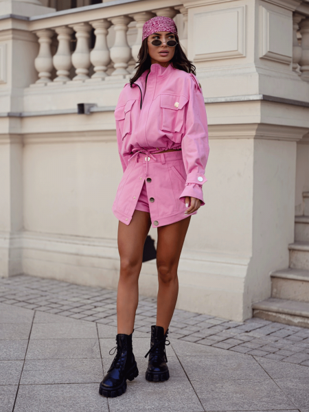 Krótka stylowa kurtka jeansowa SELVINA - różowa 2