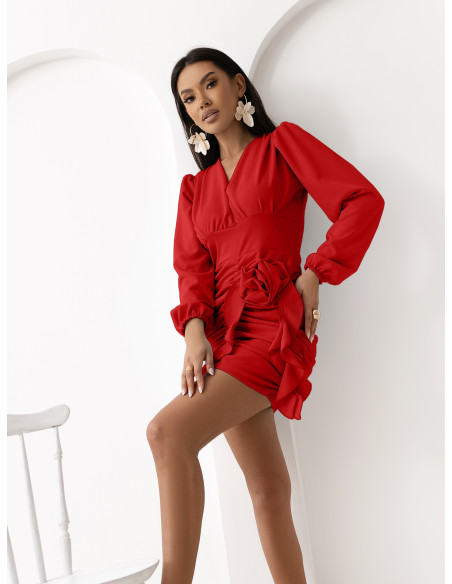 Marszczona sukienka z ozdobnym kwiatem HASJA - czerwona