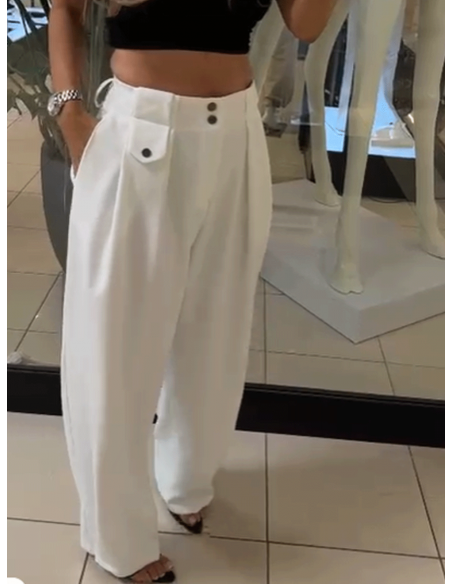 Eleganckie spodnie z szerokimi nogawkami ROVELLA - marcepanowe