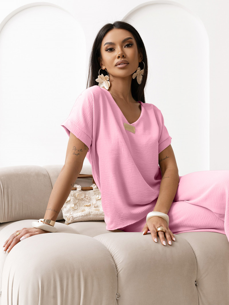 Komplet bluzka z szerokimi spodniami...